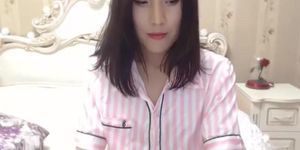 naked slim asian girl