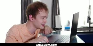 Anal Teacher Lilian Stone Gives Private Lesson To Student