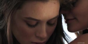 HUSTLER Lana Rhoades & Adria Rae (Aspen Reign)