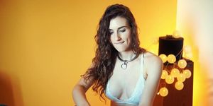 Piper Blush Blowjob in yellow room