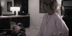 Sexy brunette stepdaughter sucked a stepdads big dick (Aaliyah Love, Kristen Scott)