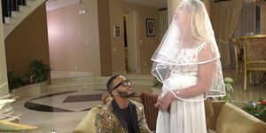 GenderX - Trans Bride Aubrey Kate Cheats On Groom