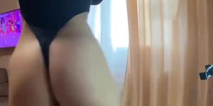 Fit thicc hoe going up