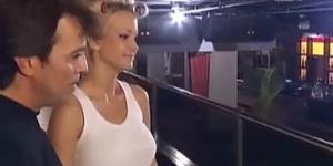 Kara Monaco Sexiest Bartender