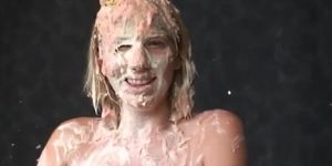 Pied Blondie