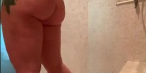ryan big boob (Ryan conner)