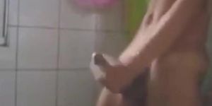 Twink moans when he shoots his load