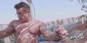 Muscle Dude Gets Drilled