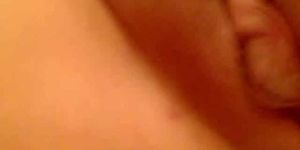 Cam: girl masturbate with toy