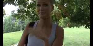 CZECH STREETS - BEAUTIFUL AMATEUR IN PARK - Czechstreets