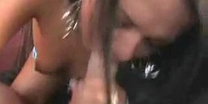 Julia Bond Sucking (Yulia Blondy)