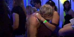 Teen girls getting fingered at stripclub