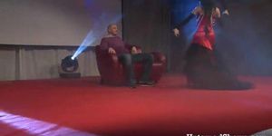 UNTAMED SHOWS - Sexy chick doing a horny guy on the stage