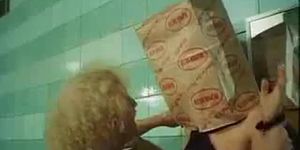Desiree Cousteau Enema - Pretty Peaches 1978 (Isis Taylor)