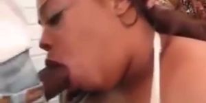 Fat slut get down and dirty (Madame Trixie)