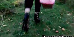 Blonde Sophie Keagan on the prowl into