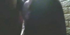 Chubby amateur babe gives good head homemade