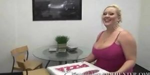 BBW HUNTER - BBW Bunny Gets Her Pussy Licked