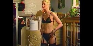 The Black Stockings (France 1982) (Cathy Menard, Dominique Saint Claire, Gabriel Pontello, Isis Taylor, Jean-Pierre Armand, Olivia Flores)
