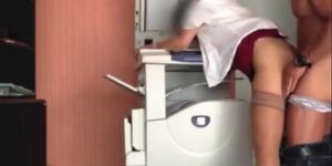 la secretaire se fait prendre