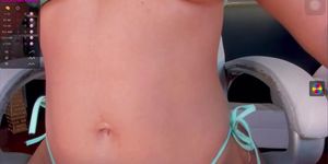 Kylamorrison squirting parte 2