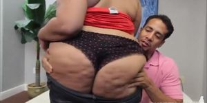 Culona y tetona cogida