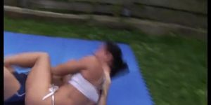 Tia vs Peter