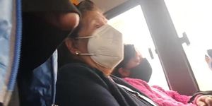 Flash a vieja  en la cara