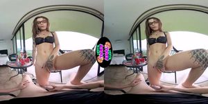 Sofia Reyes Debut