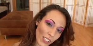 Layla Rivera triple faciak