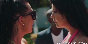 MARISKAX Mariska and Texas Patti pay the rent with sex (Mariska X)