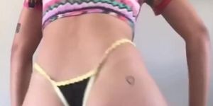 Si te dejas llevar solo quiero verte desnuda