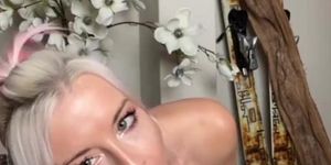 Hot Onlyfans Whore Squirt On Screw Machine