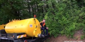 Cougar picks up lazy road