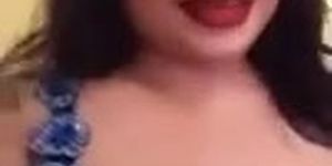 Rasmi Alon – Removing Bra on Live Stream