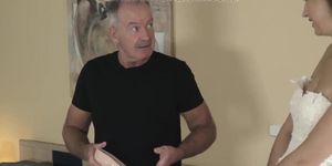Teen with beautiful sucking lips fucks grandpa hardcore (Beauty Dior)