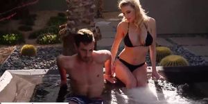 Naughty America Brenda Phillips Fucks the new neighbor Memor (Kenzie Taylor, Naughty Neighbors)