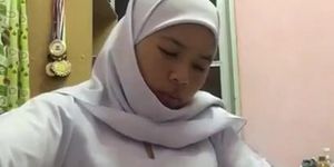 Awek Sekolah Menengah Tudung Melancap