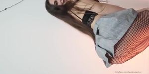 LA strip tease (Lauren Alexis)