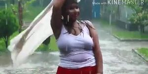Boobs show