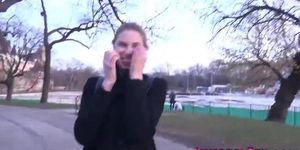 Real amateur gives head on cam (Porno Dan)