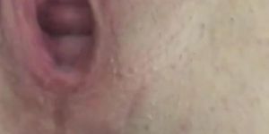 Sophia orgasm squirts  from clit vibrater (Diana Fox)