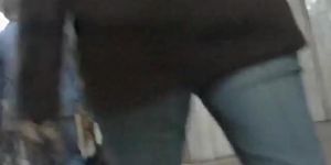 Legal Age Teenager girl in flashes upskirt