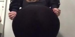 PAWG ASS SPREAD