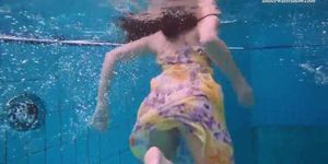 Hottest underwater babes – lesbians