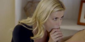 Alexis Fawx Get Squirt