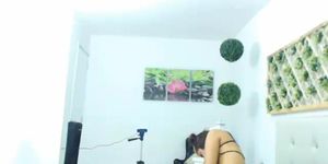 Latina teen chick with big phat ass
