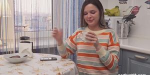Perfect18 Morning Masturbation Routine with Kennia Lex
