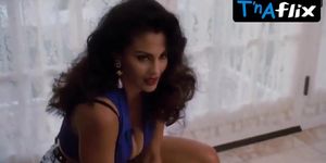 Rebecca Ferratti Breasts Scene  in Ace Ventura: Pet Detective