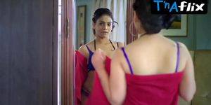 Naina Chhabra Sexy Scene  in The Bull Of Dalal Street